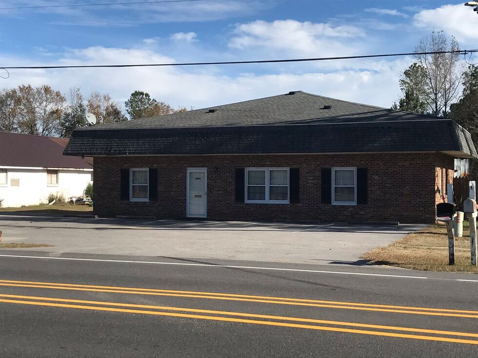 McCrae Dowless' former friend, Jeff Smith, said this building on Highway 410 in Bladen County...